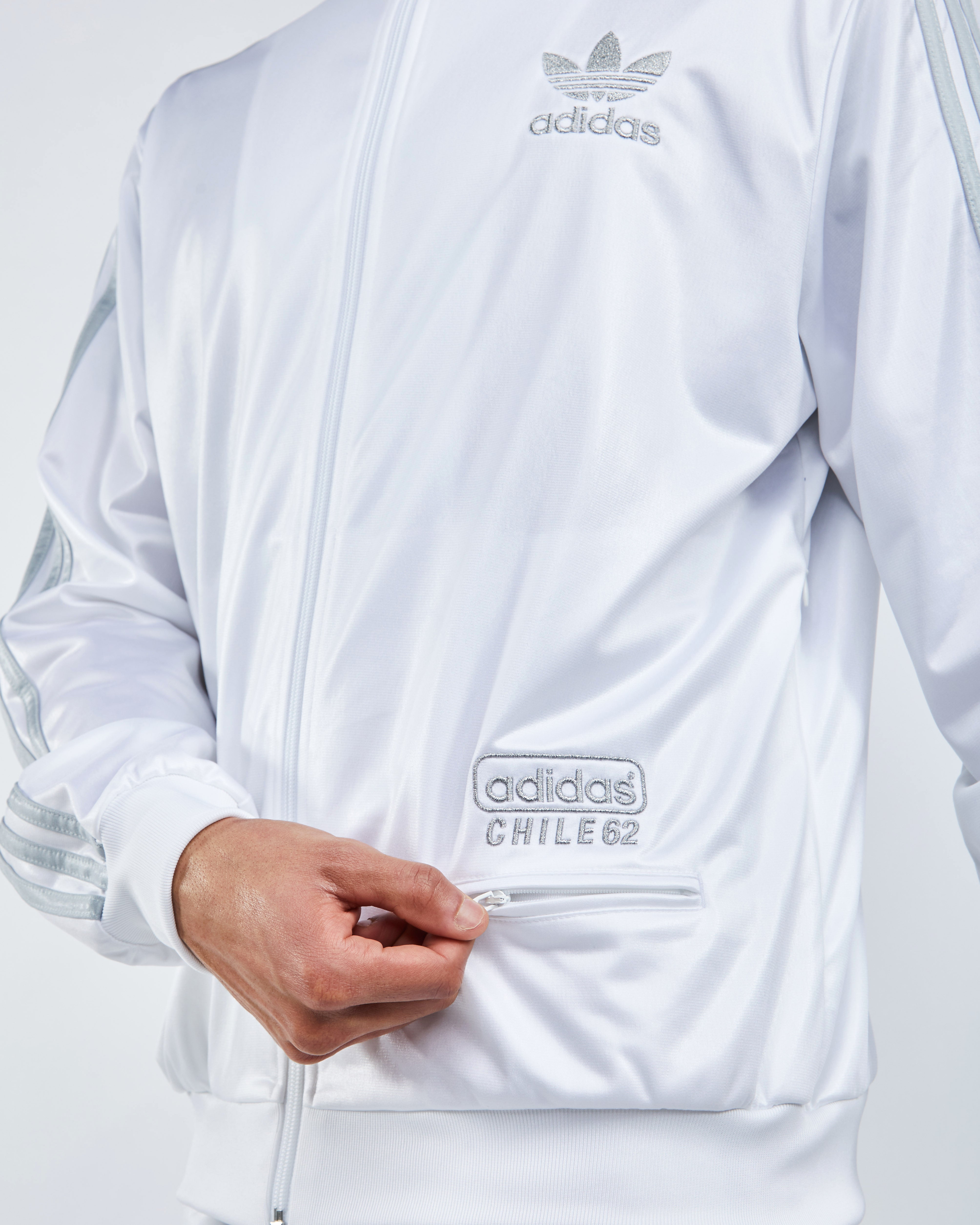 adidas chile 62 hoodie