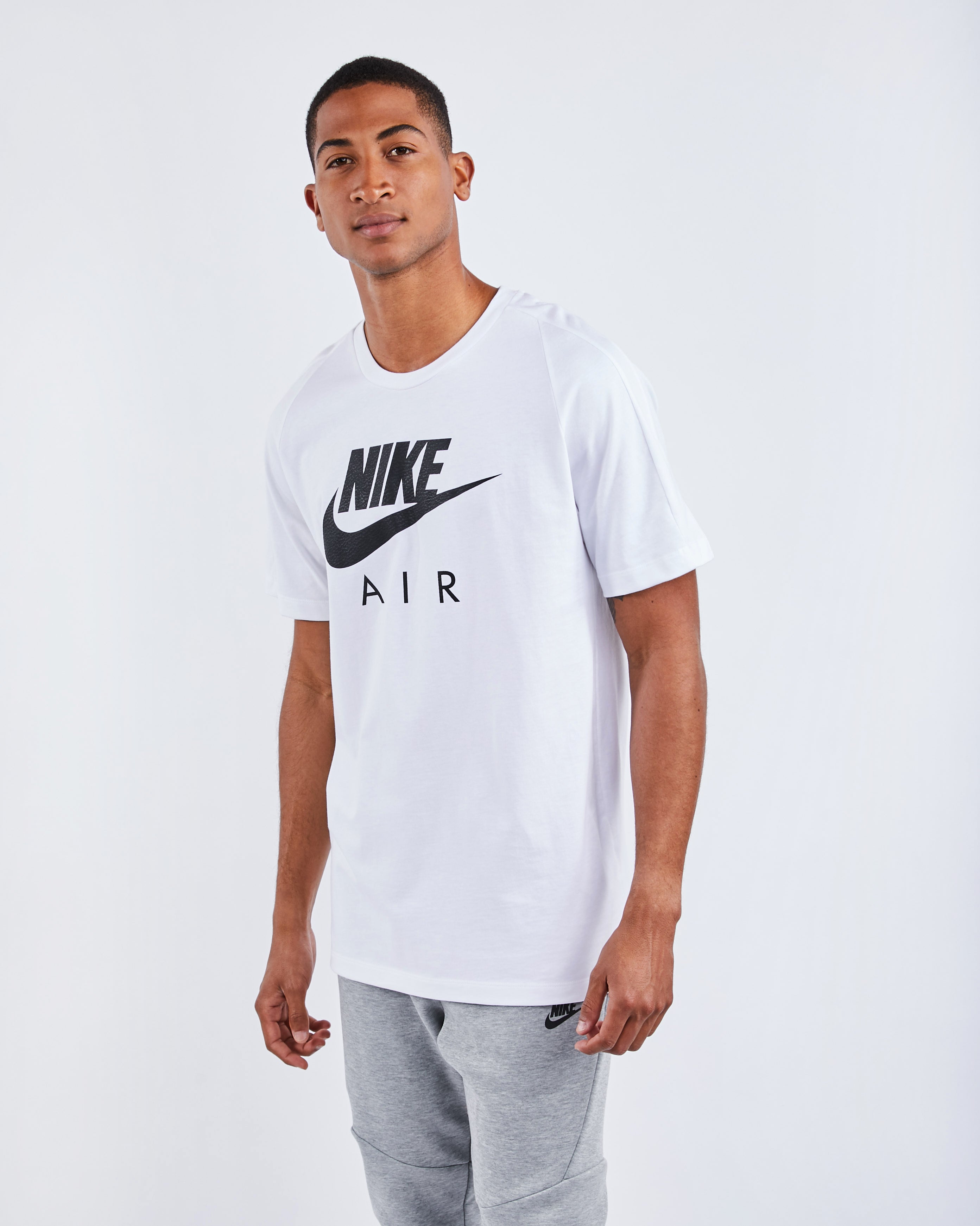 footlocker nike t shirt