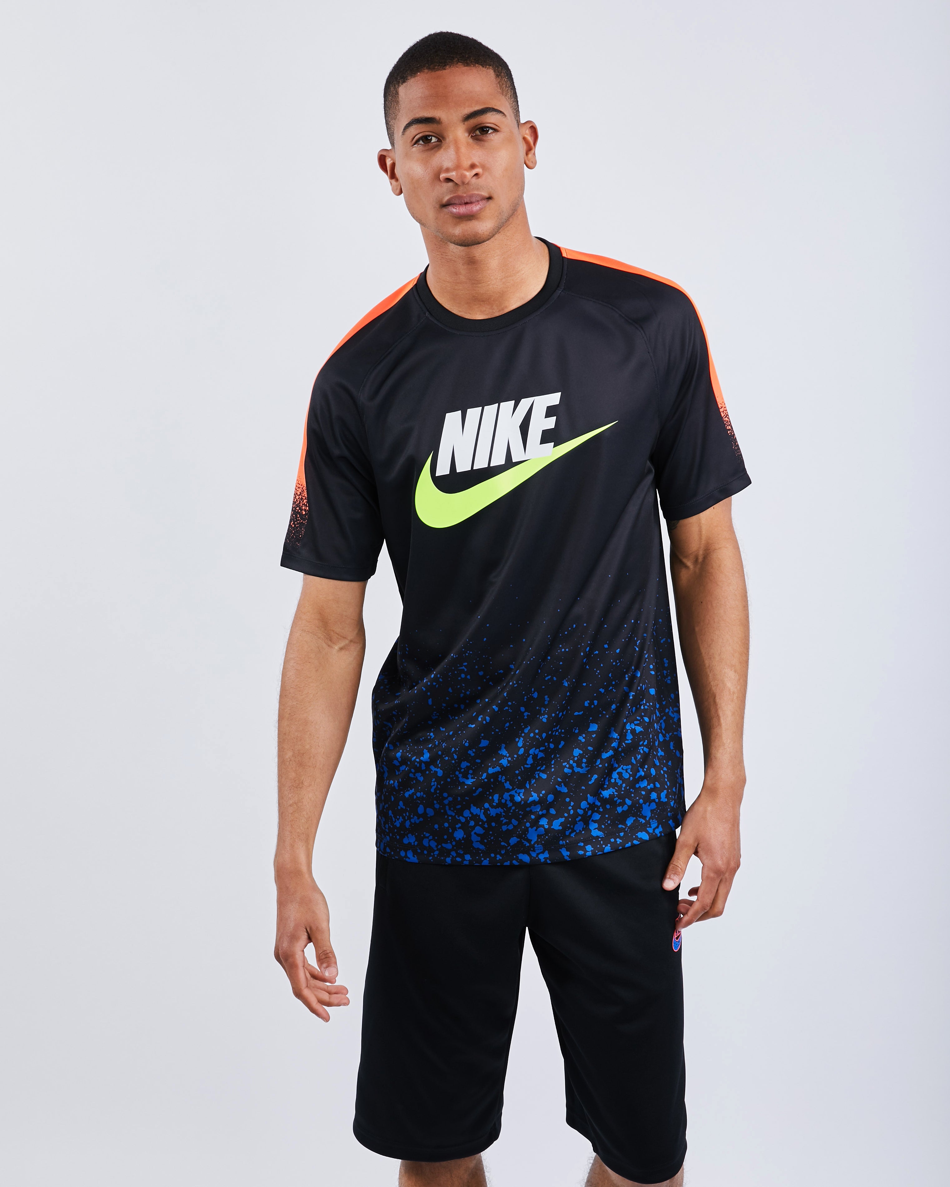 nike shorts and shirt