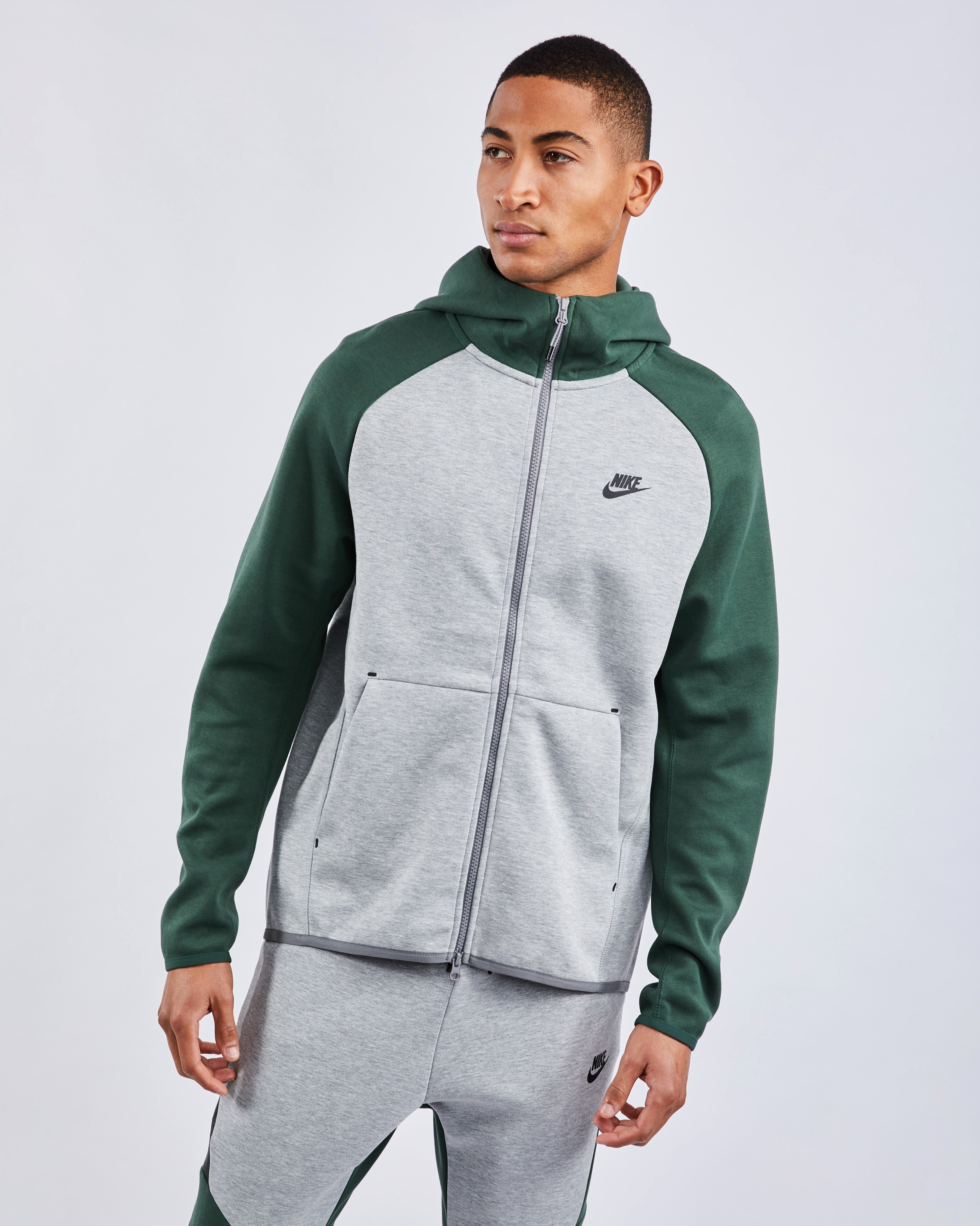 nike tech fleece suit mens