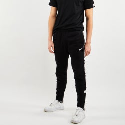 Men Pants - Nike Repeat Cuffed - Black-Black