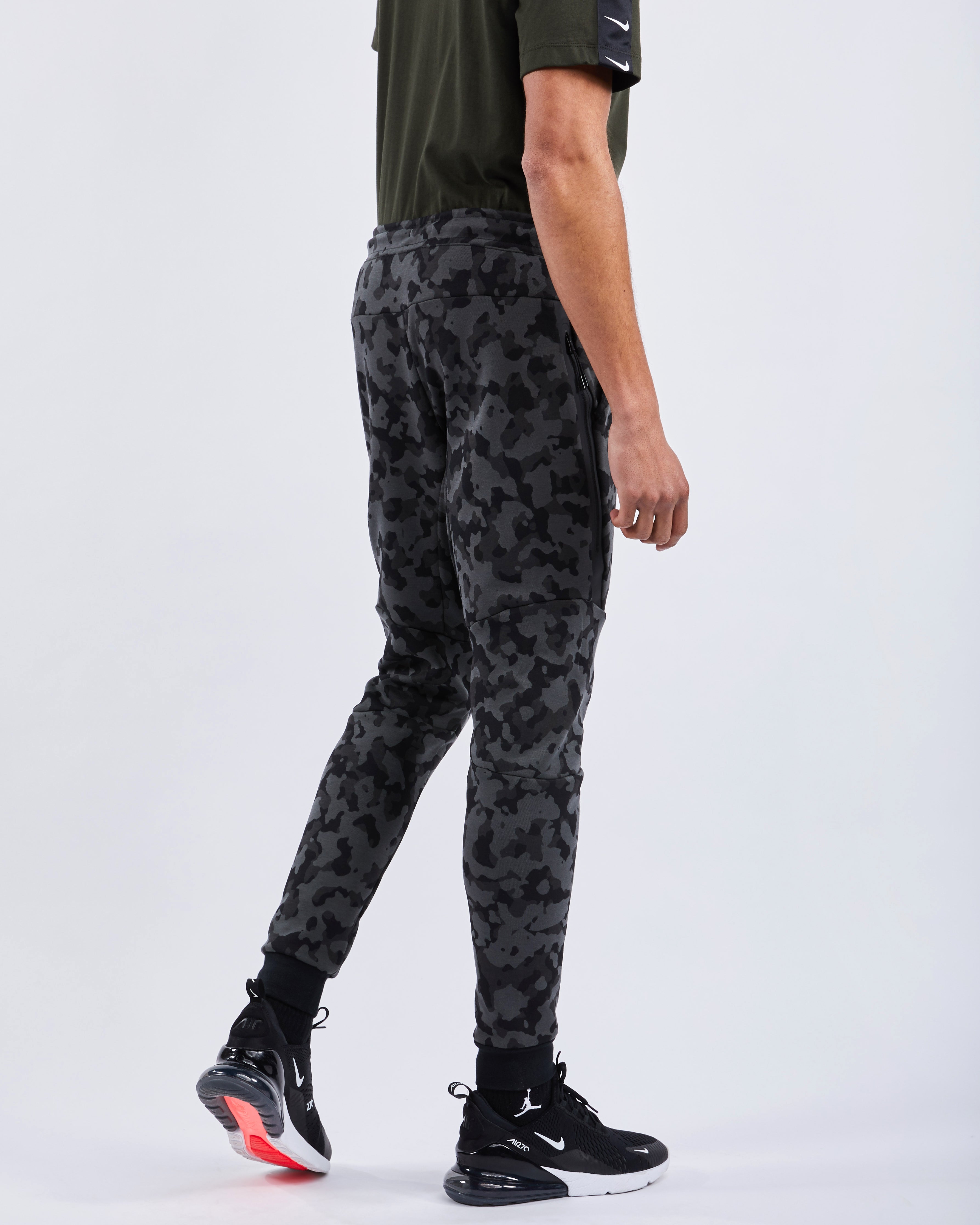 nike tech fleece pants camo