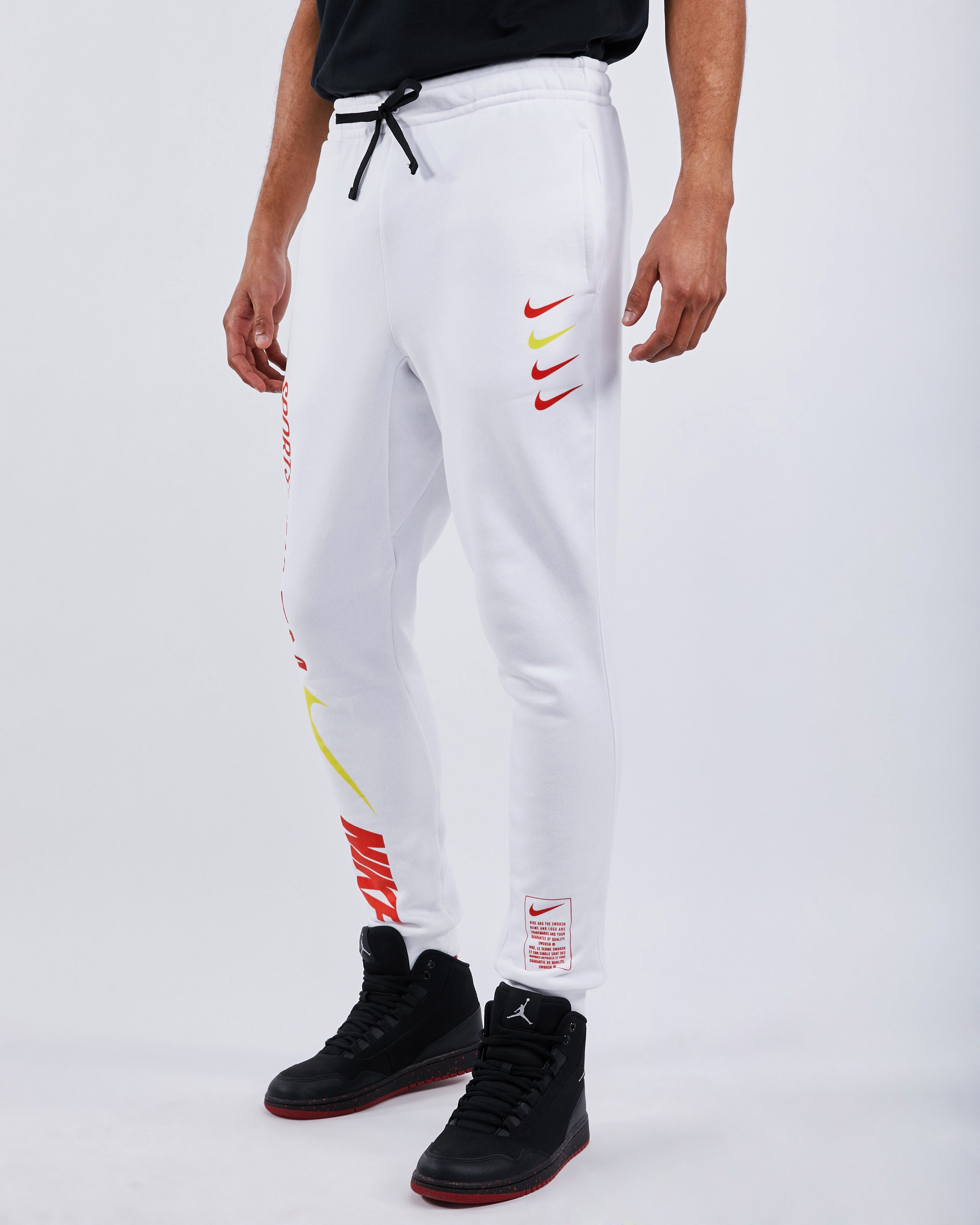 footlocker nike joggers