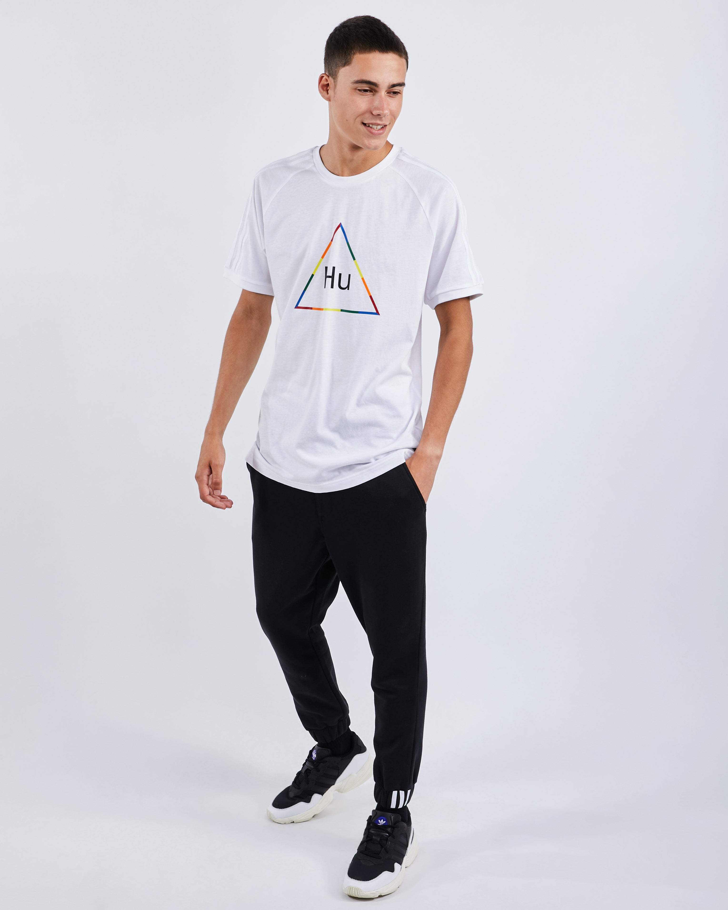 t shirt adidas pharrell williams