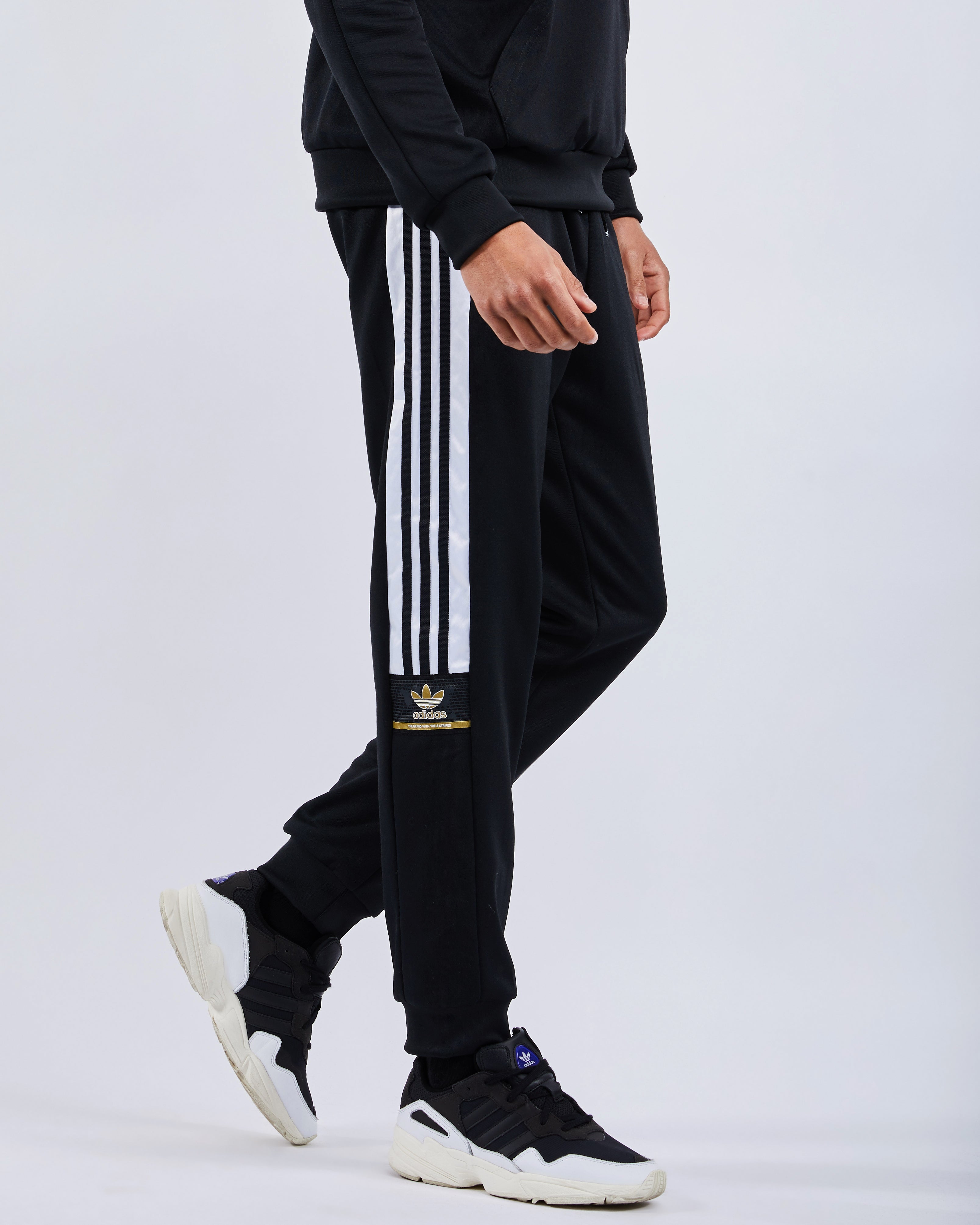 adidas original pantaloni