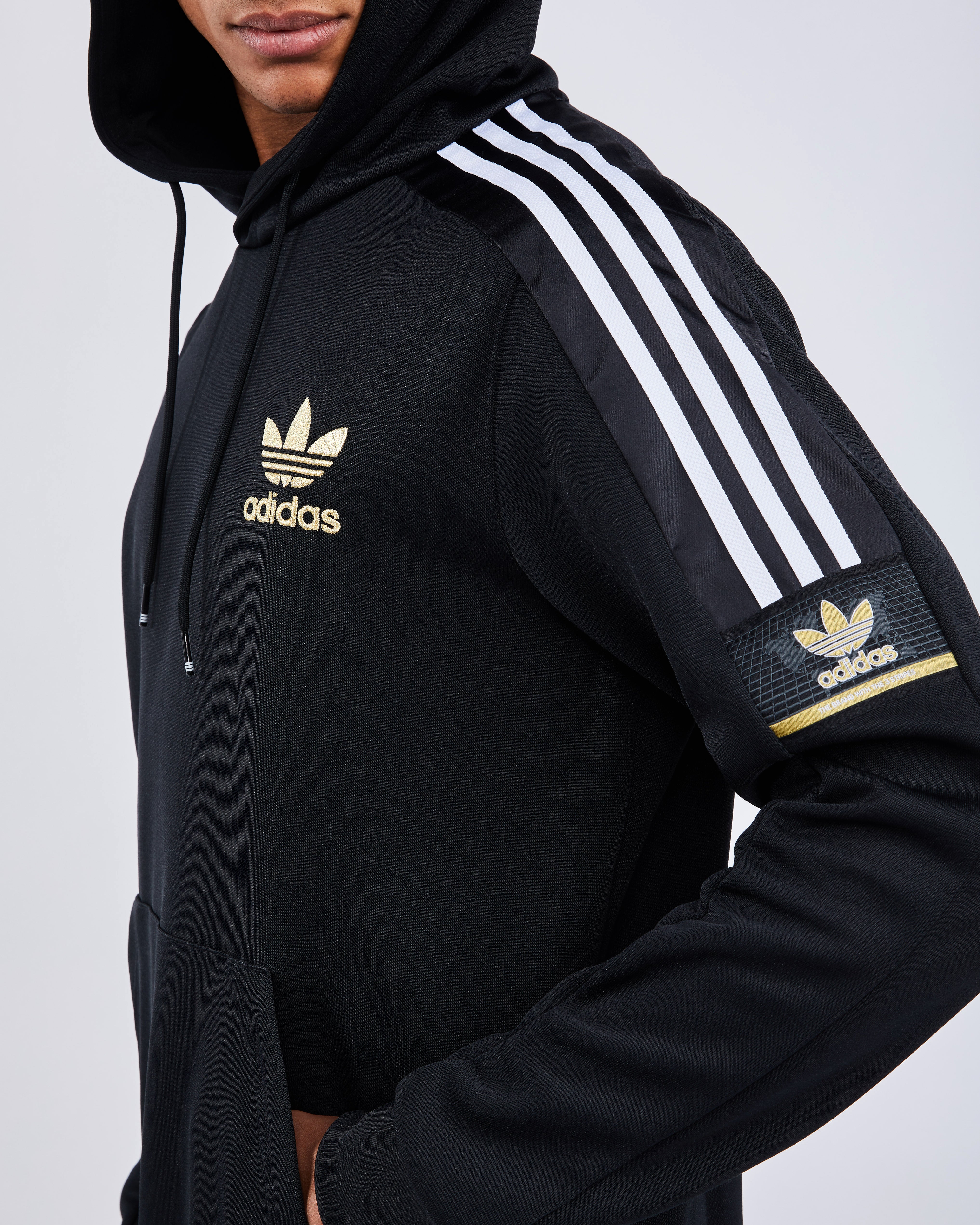 adidas sport over the head