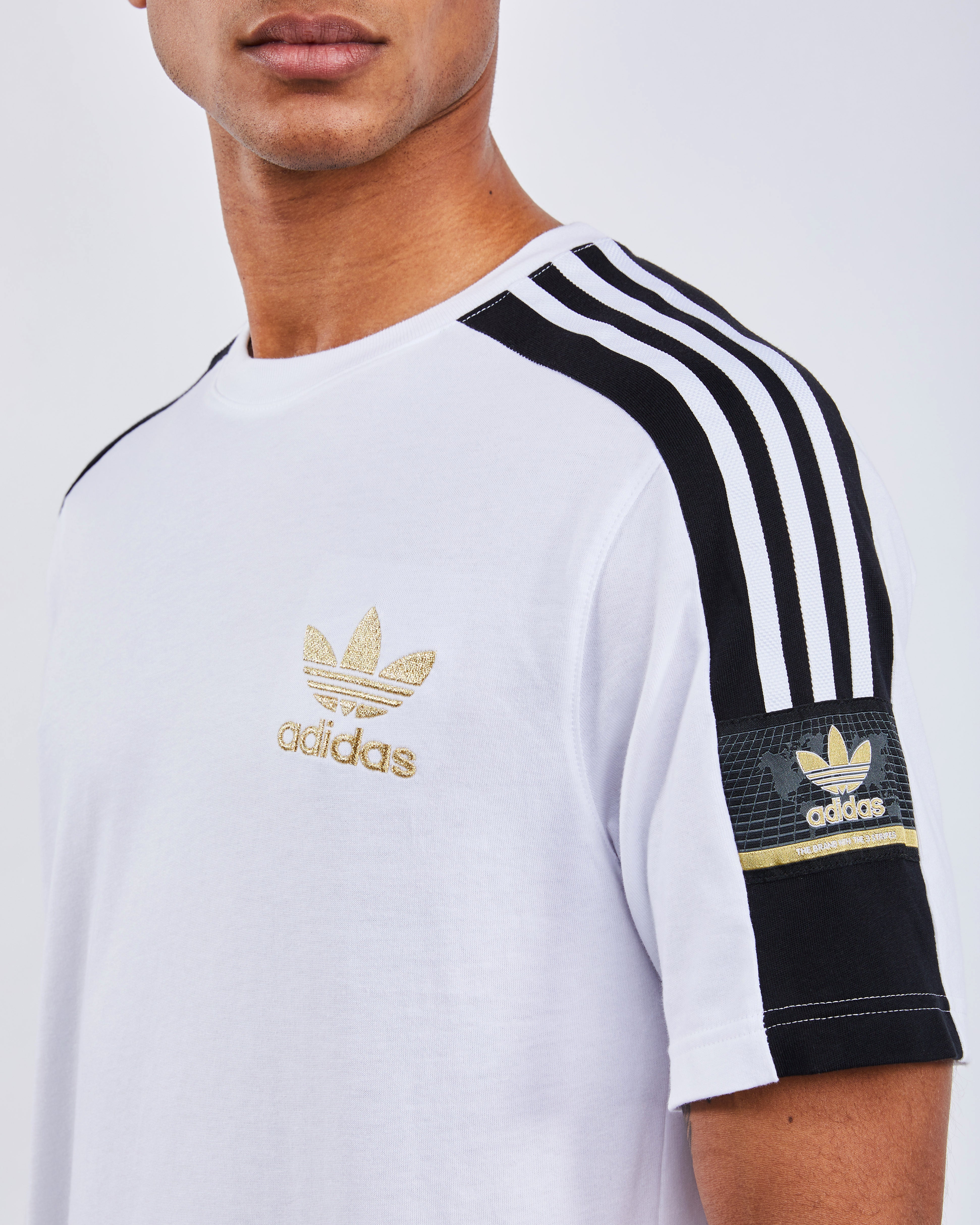 tute foot locker adidas