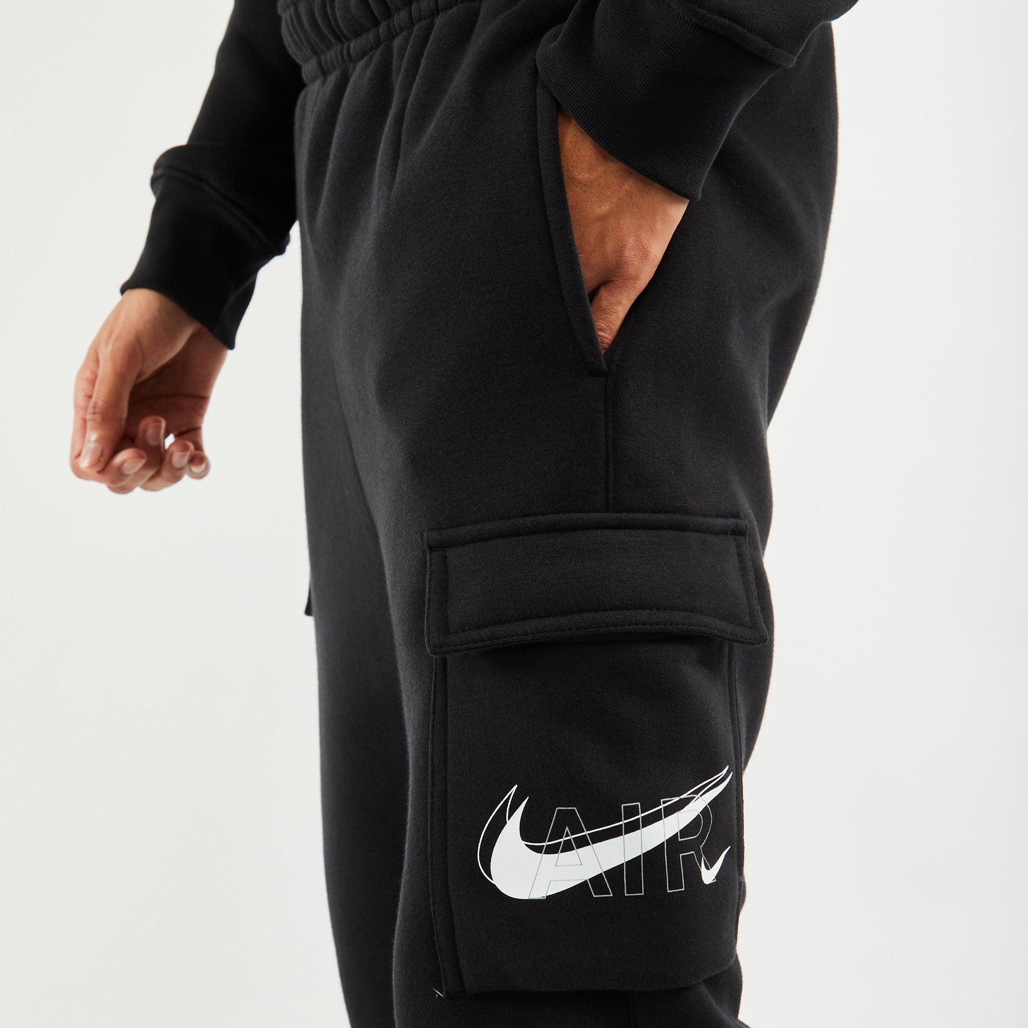 nike cargo pants foot locker