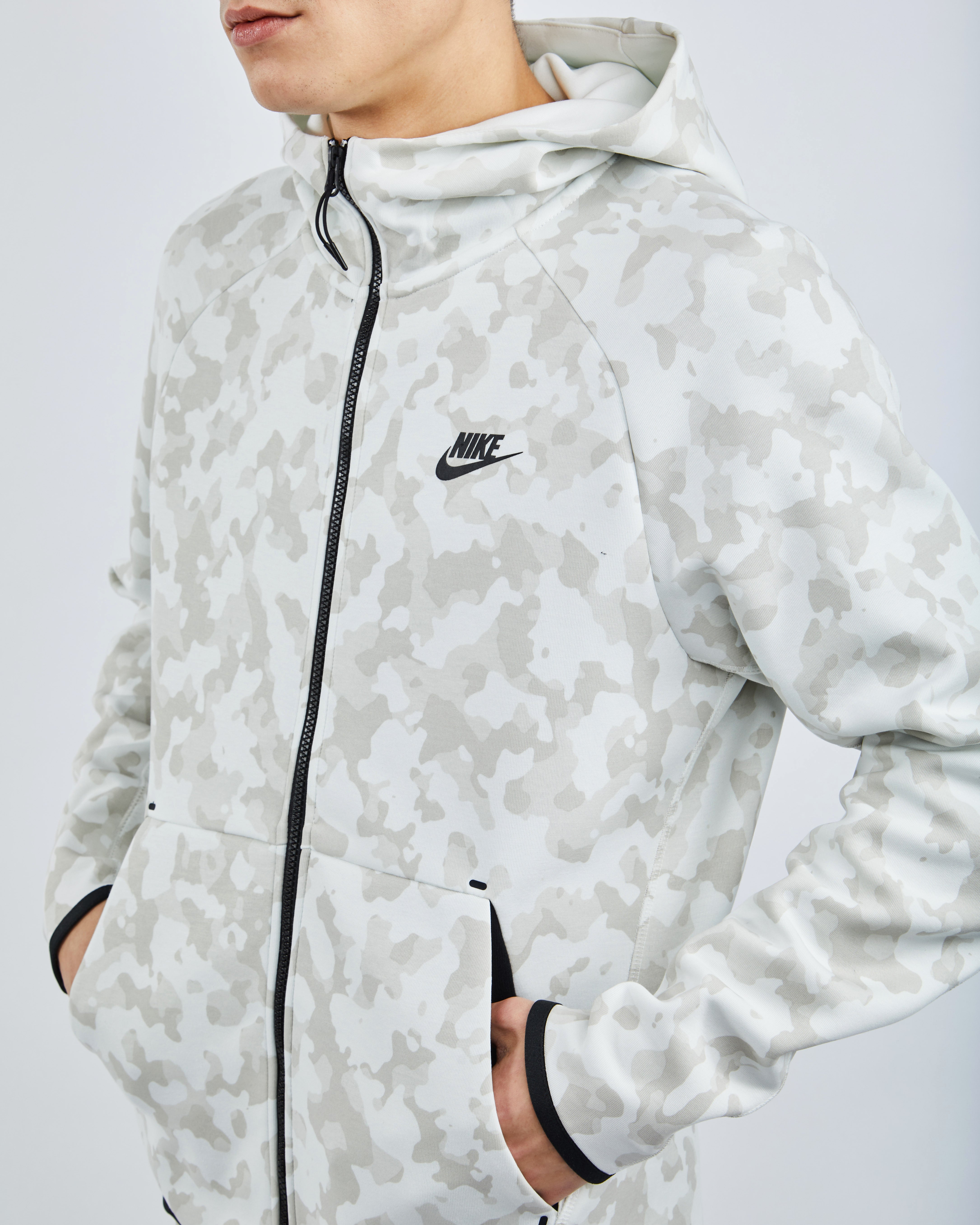 nike pullover footlocker