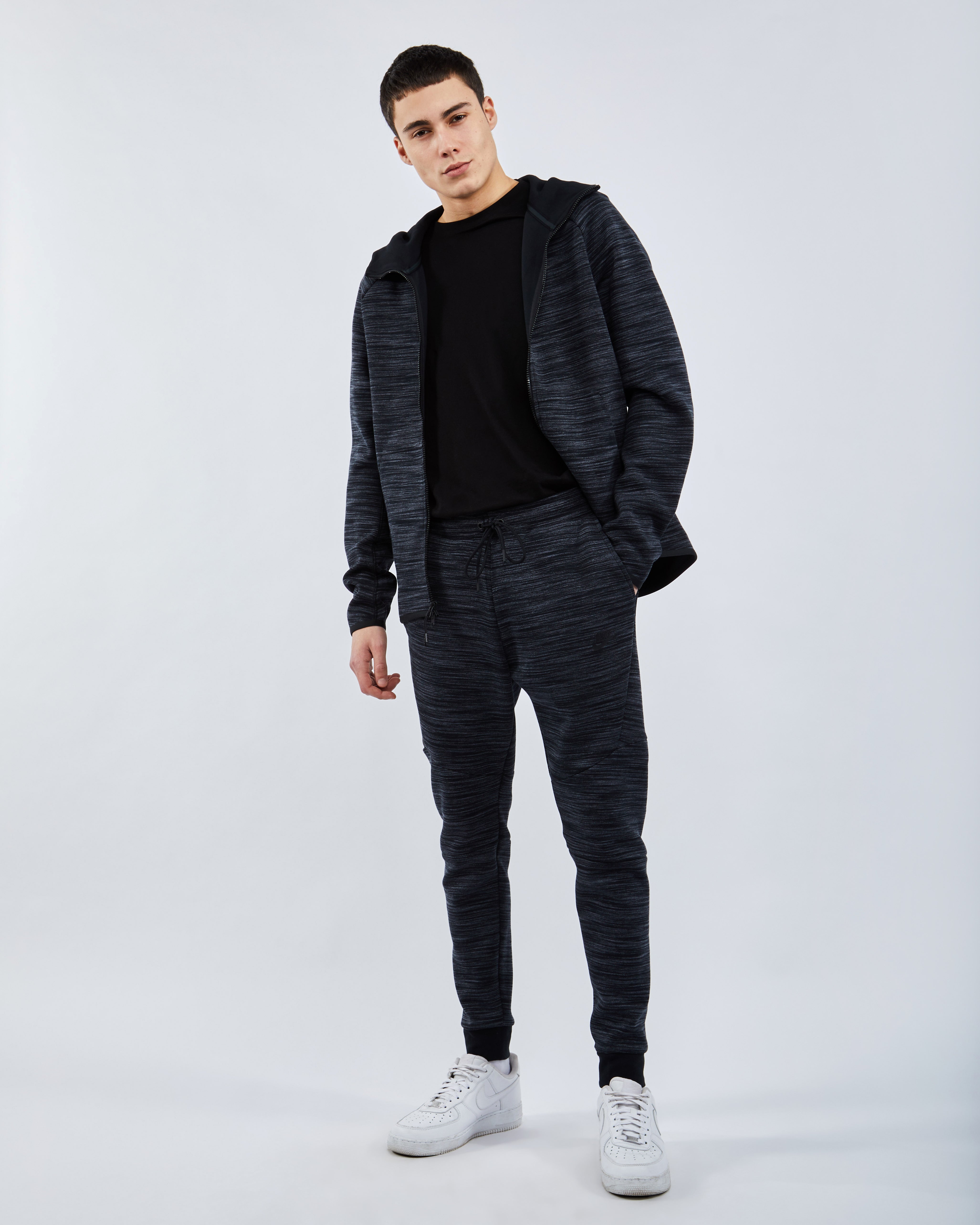 nike tech fleece elongated