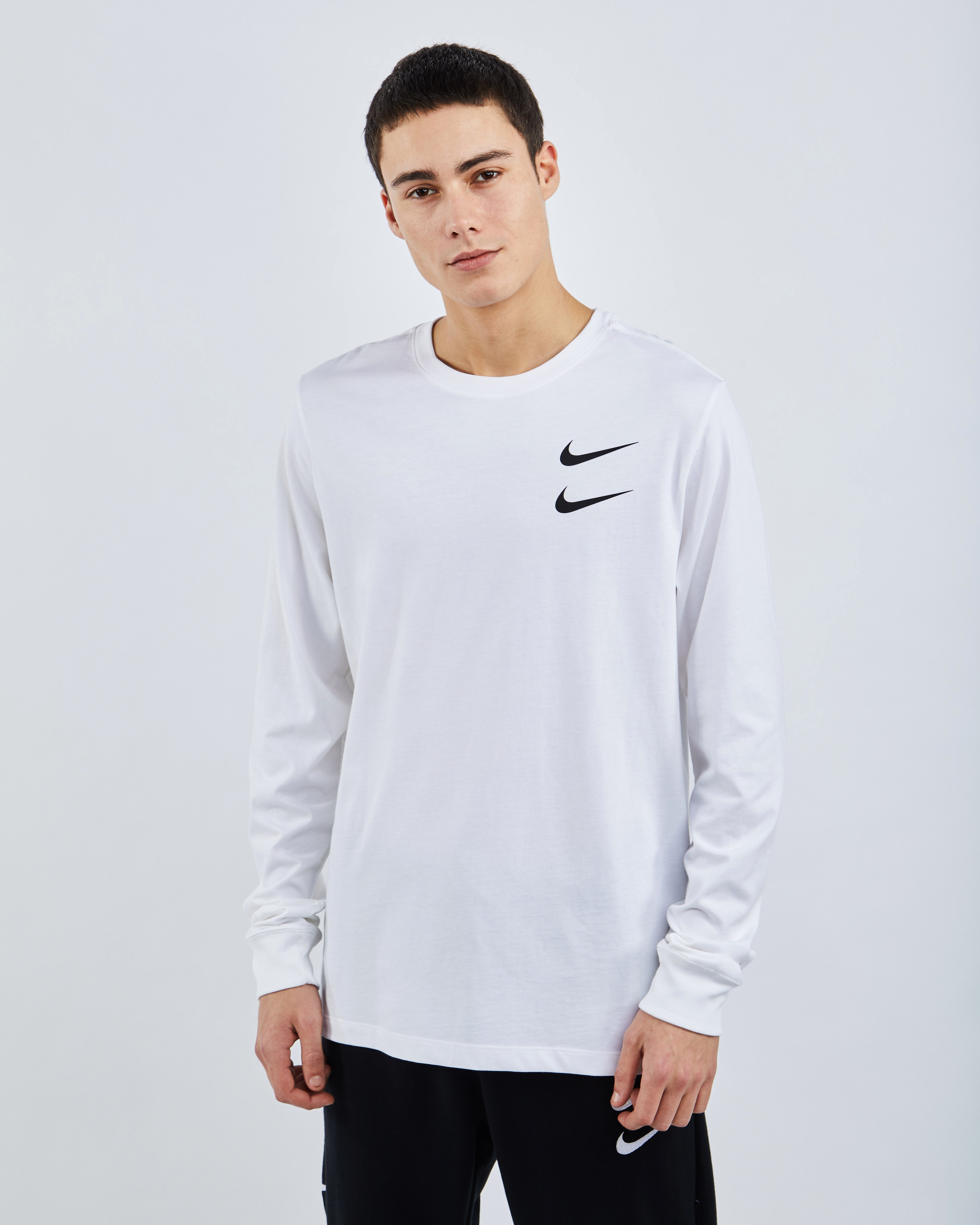 nike swoosh discount
