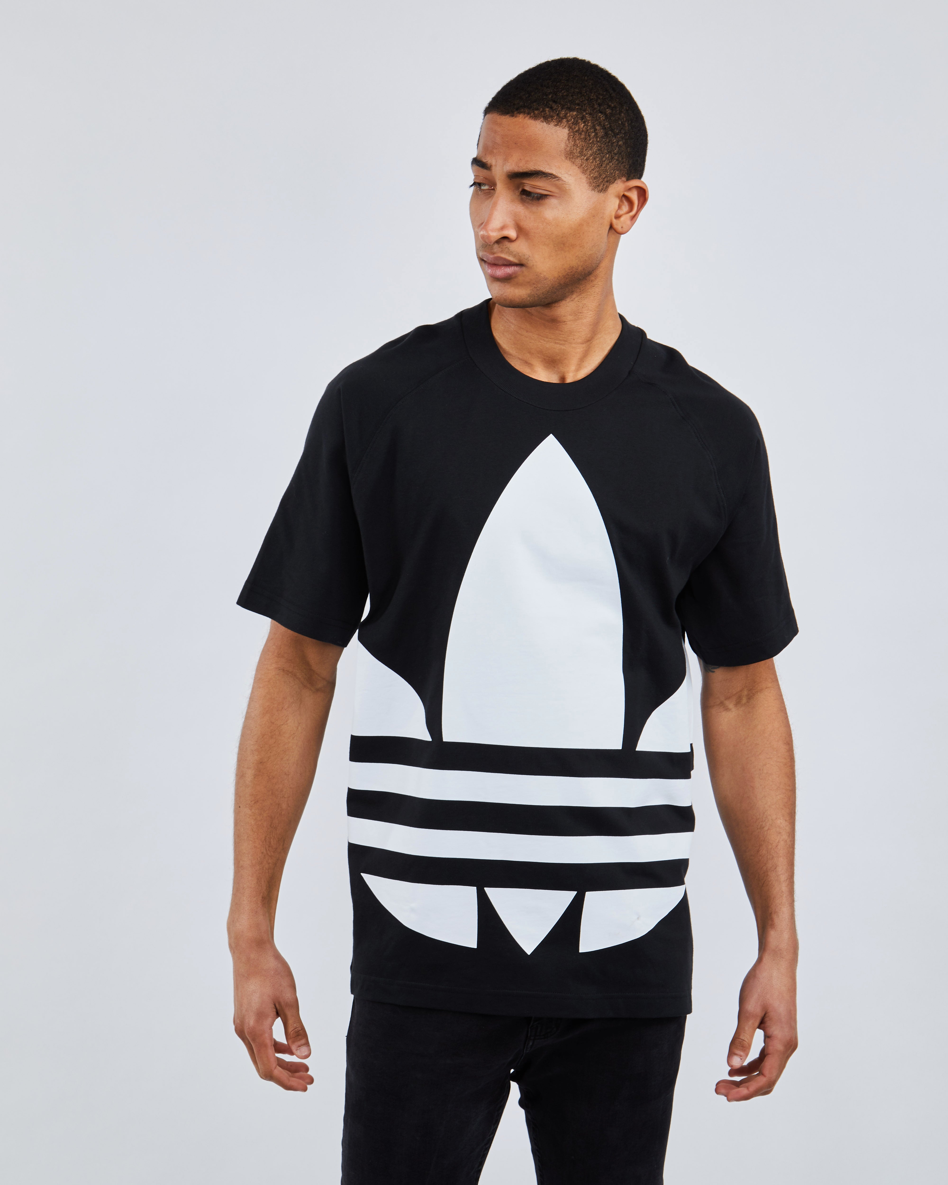 adidas adicolor t shirt