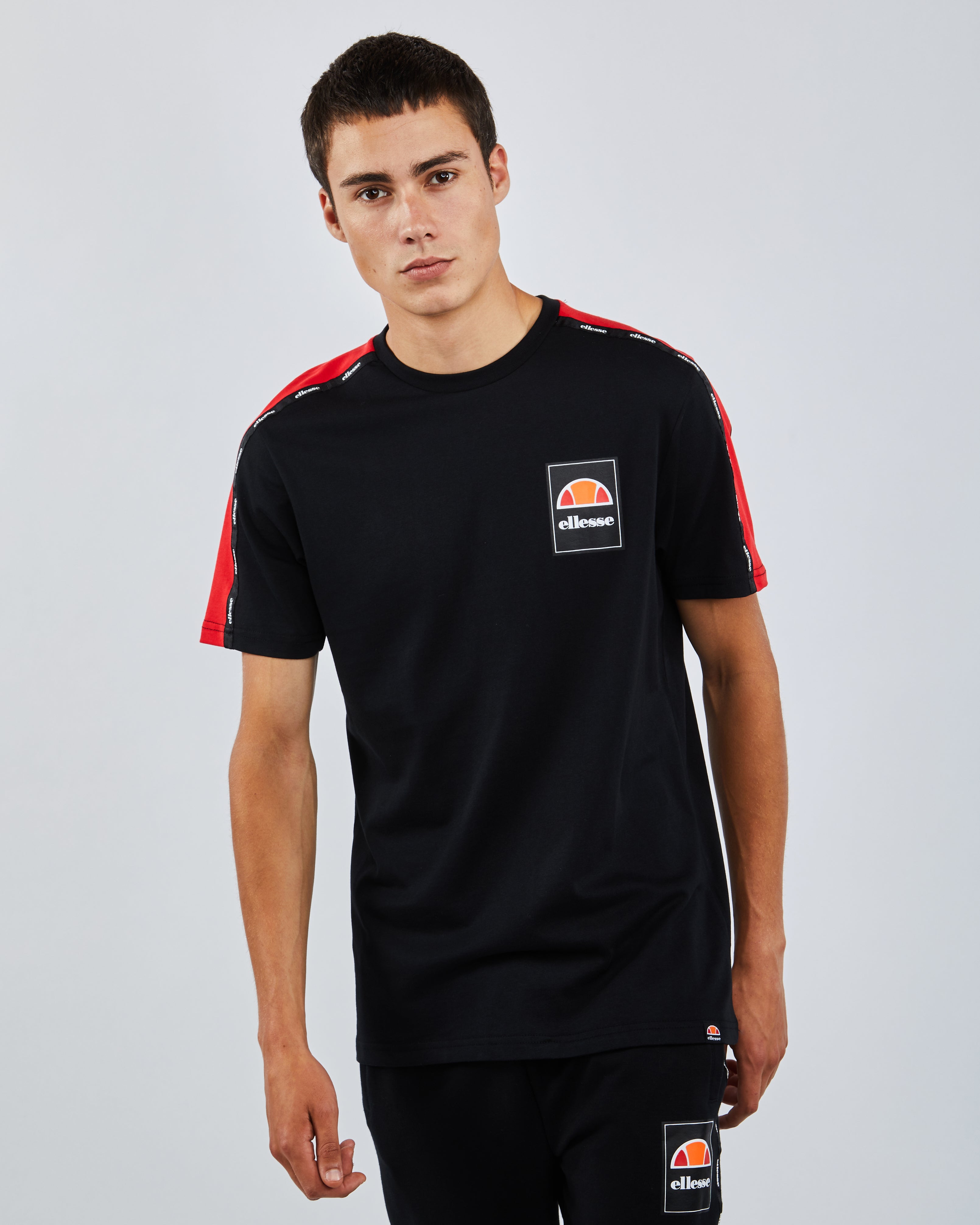 t shirt ellesse foot locker