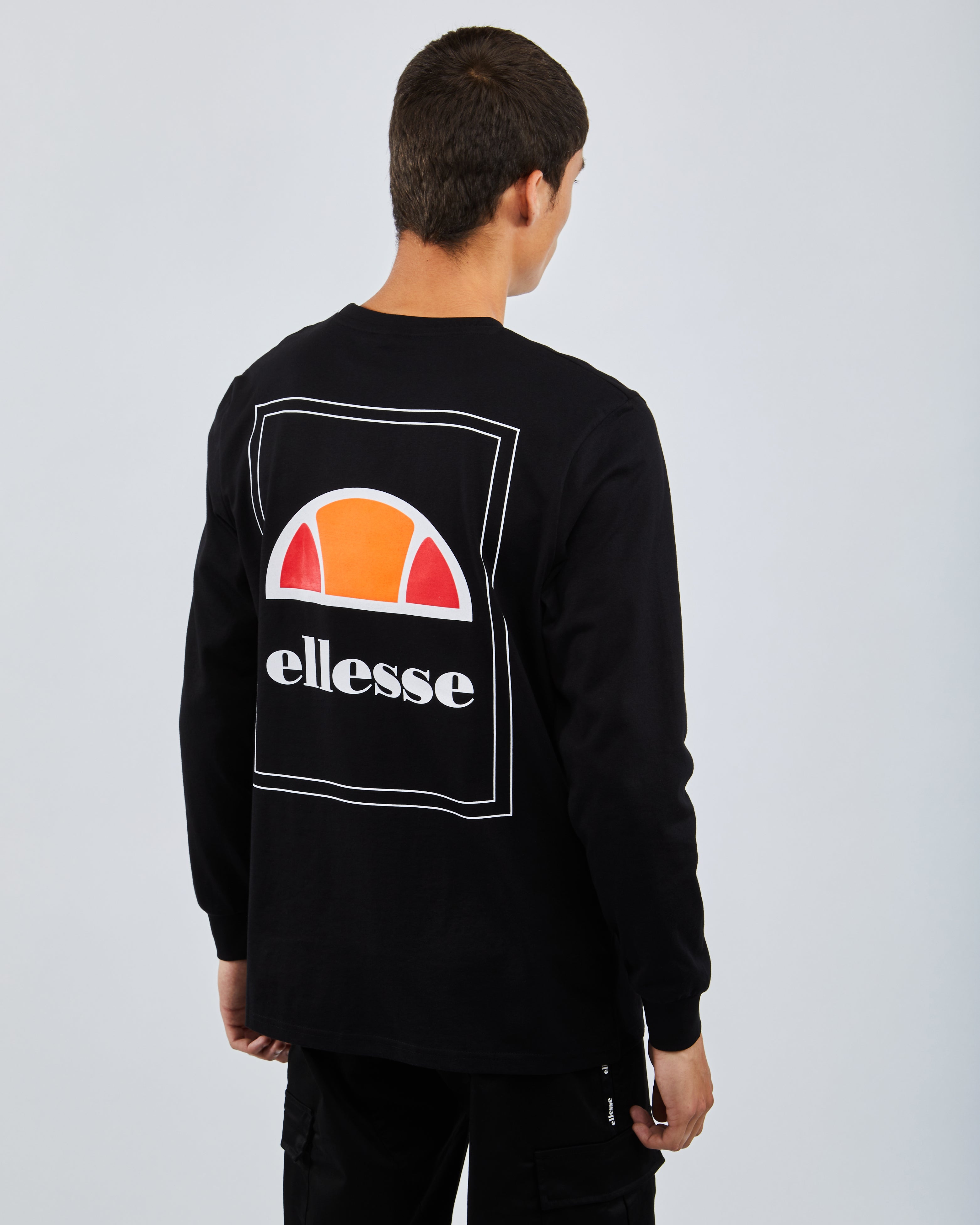 t shirt ellesse foot locker