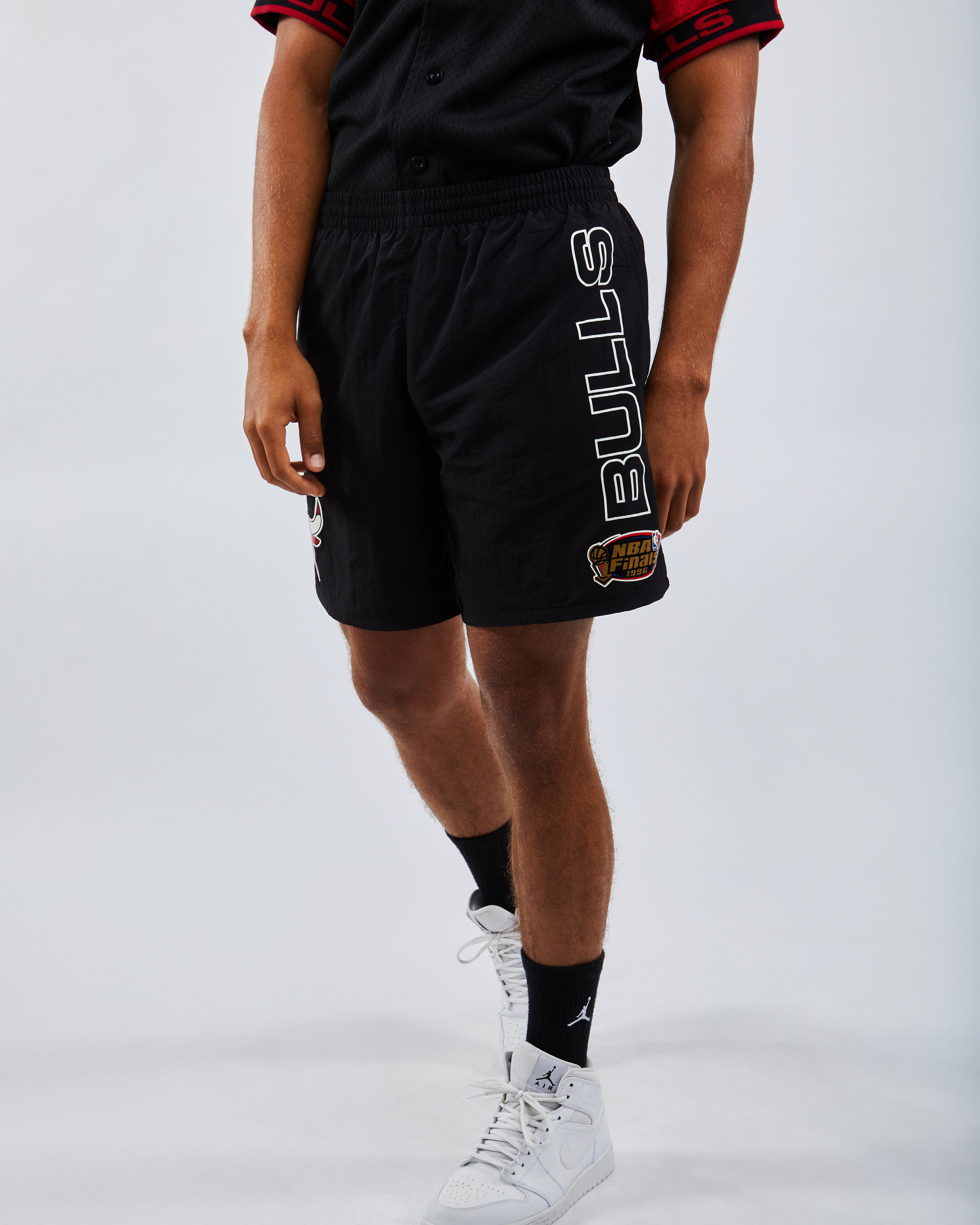 chicago bulls shorts foot locker