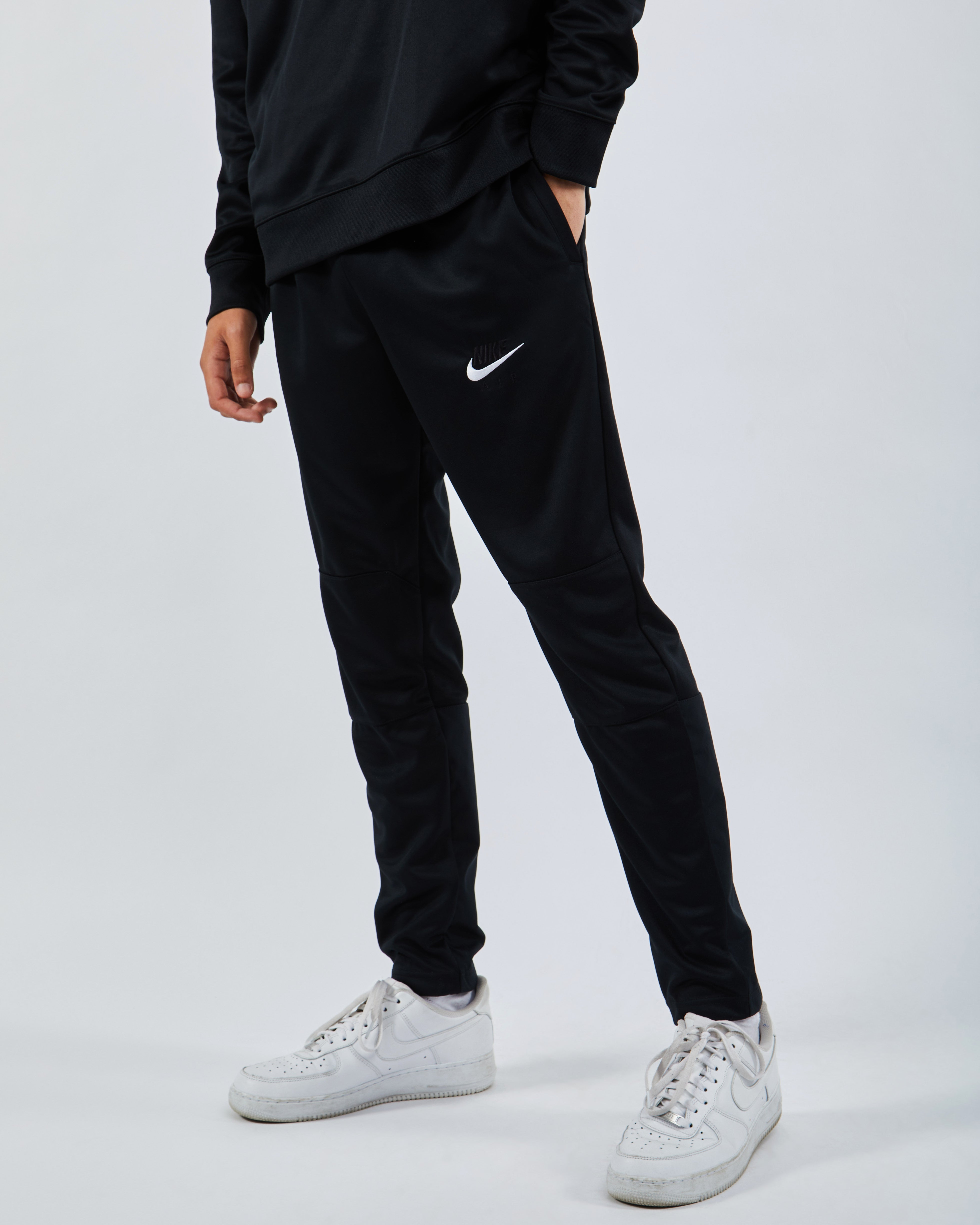 nike sweats footlocker