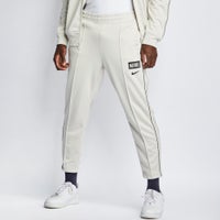 Foot locker mens nike 2024 tracksuit