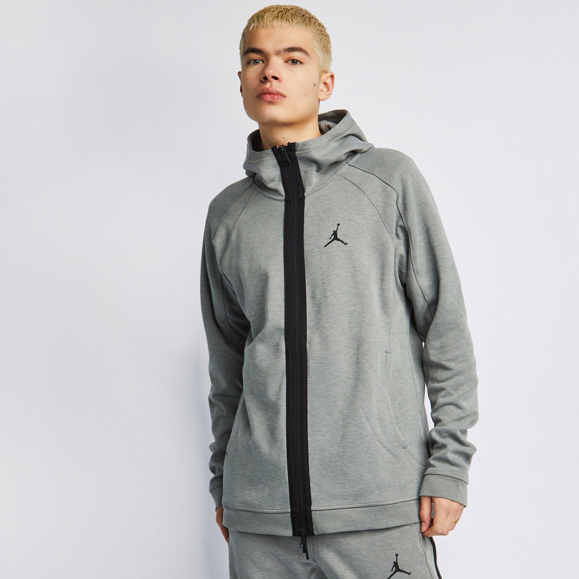 Foot locker cheap sudaderas jordan