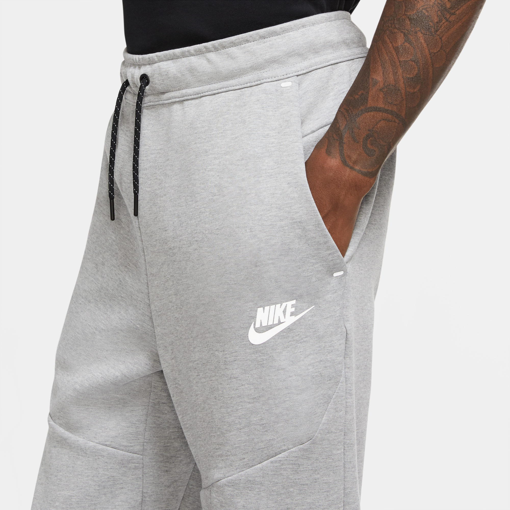 nike tech essential joggers