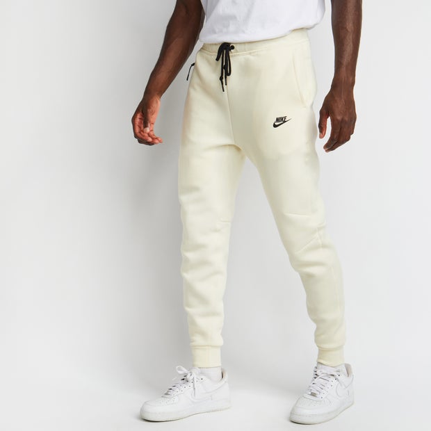 Nike Tech Fleece - Men Pants