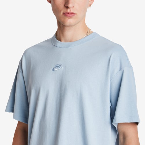Nike Sportswear - Image 4 of 4 Enlarged Image