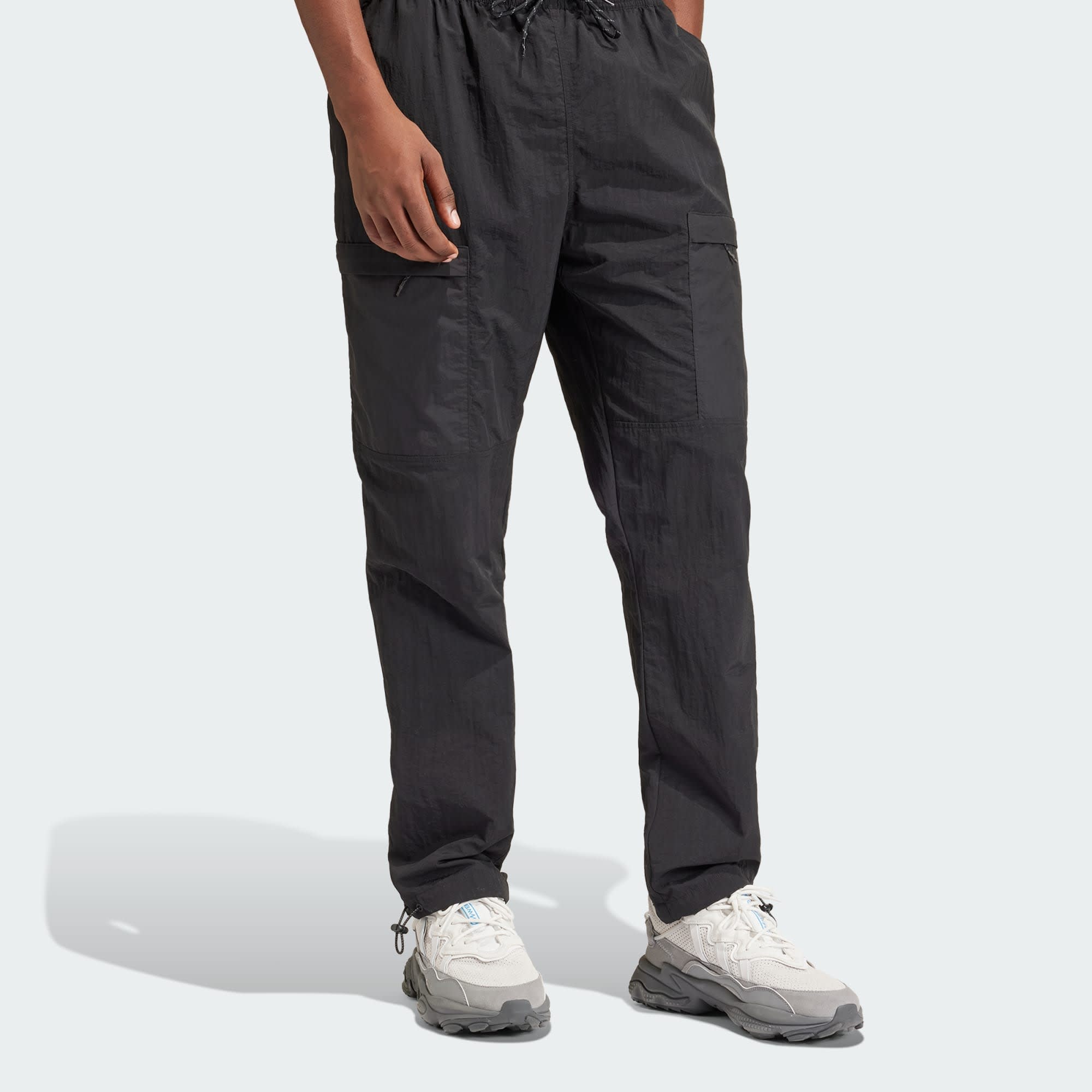 Pantaloni adidas foot outlet locker