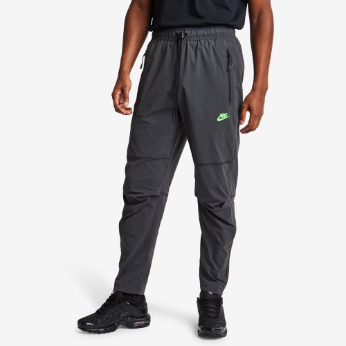 Nike Tech Woven | Foot Locker Poland