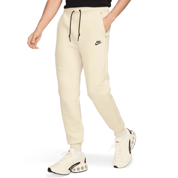 Image of Nike Tech Fleece male Pantaloni - Beige - Foot Locker035