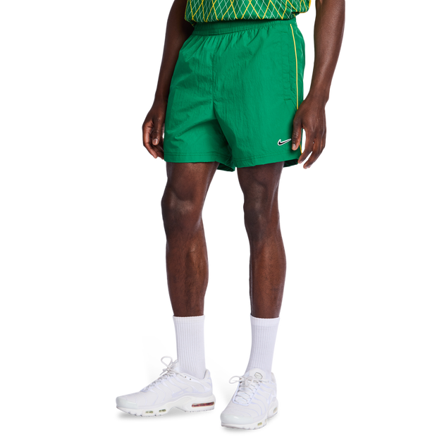 Image of Nike Tuned male Pantaloncini - Verde - Poly Woven - Foot Locker035