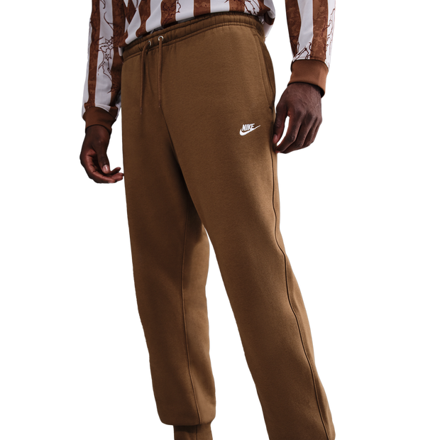 Nike Club Broeken Heren - Bruin - Maat M