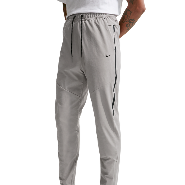Nike Tech Broeken Heren - Grijs - Maat XS - Poly Woven