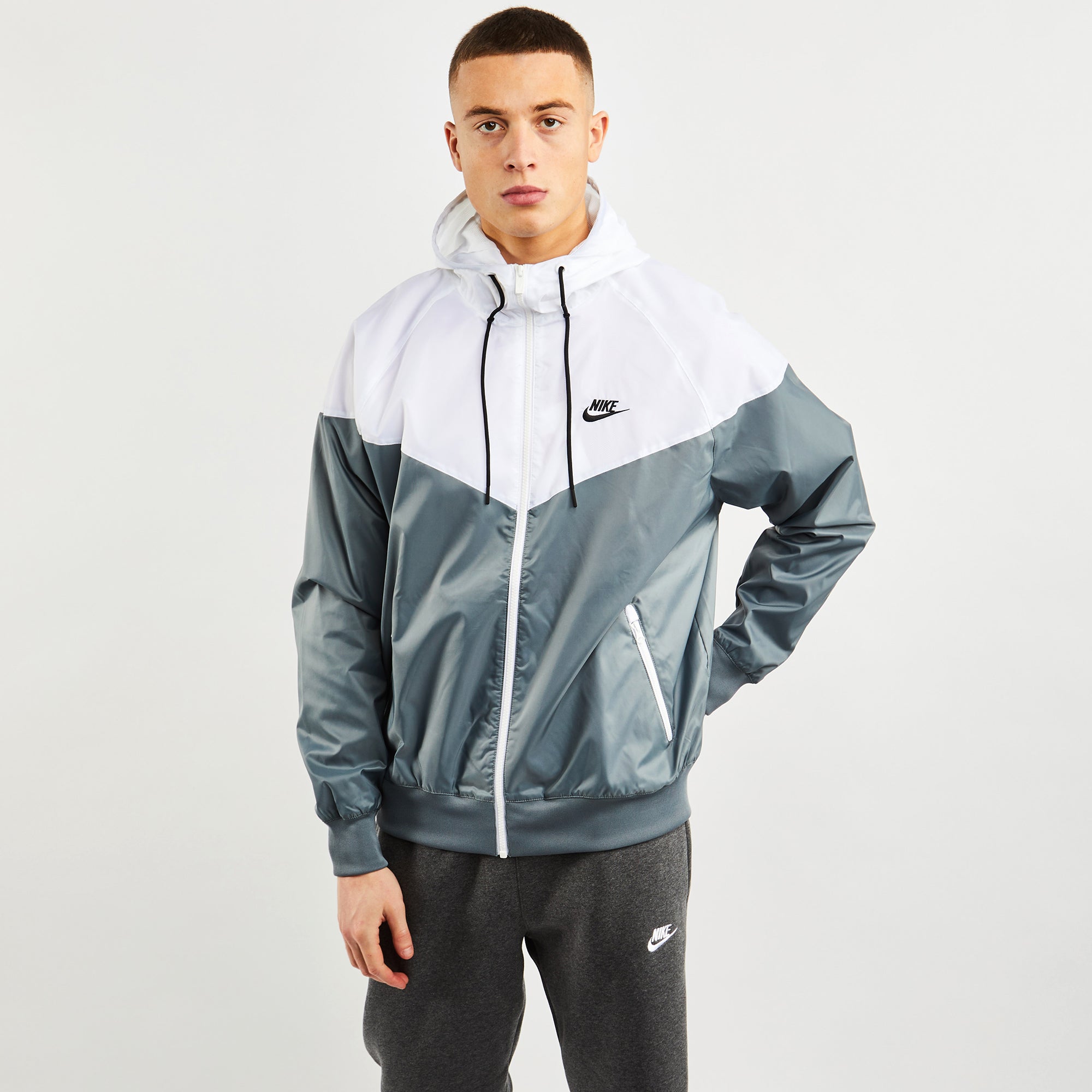 nike men's windrunner