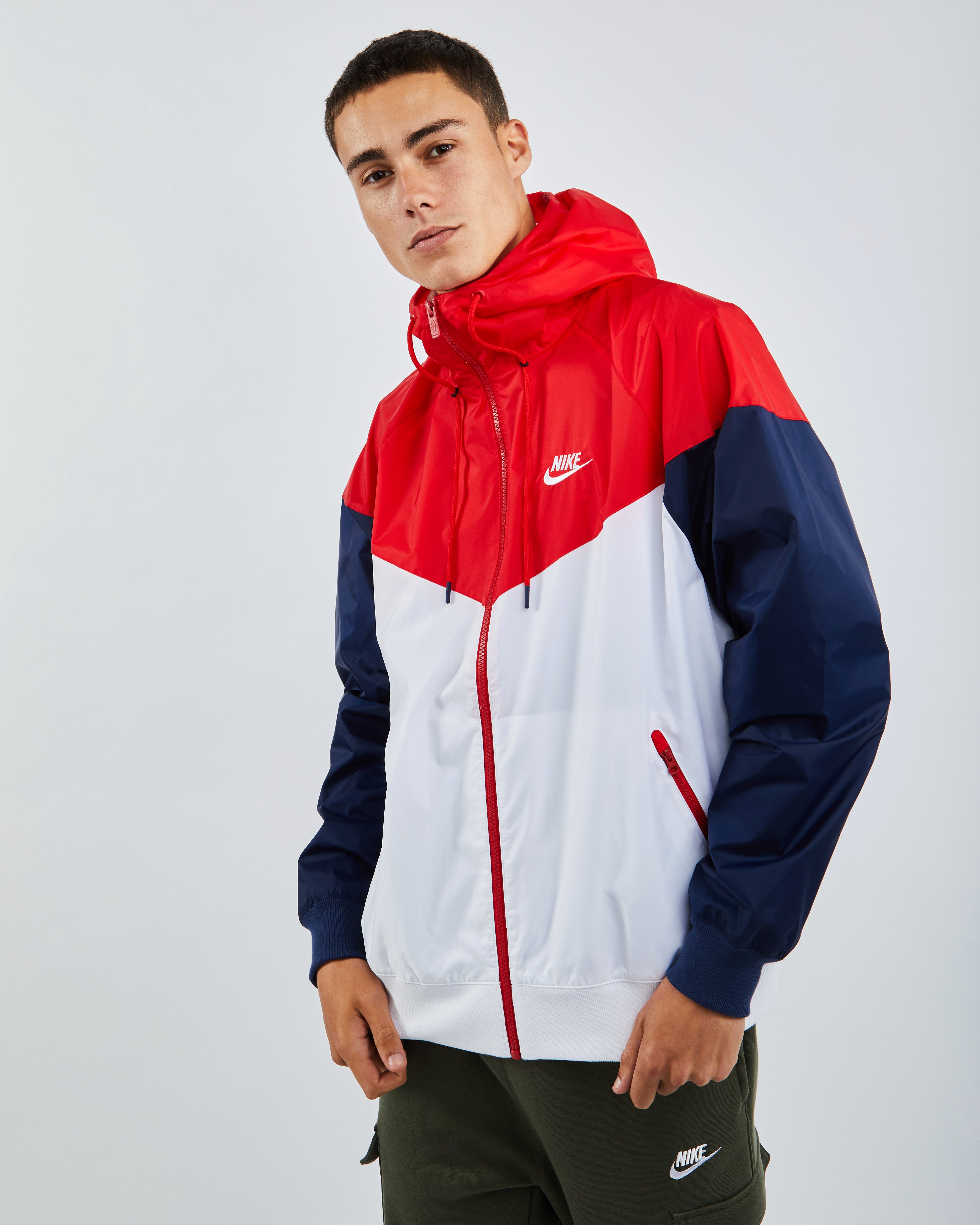 nike windbreaker foot locker