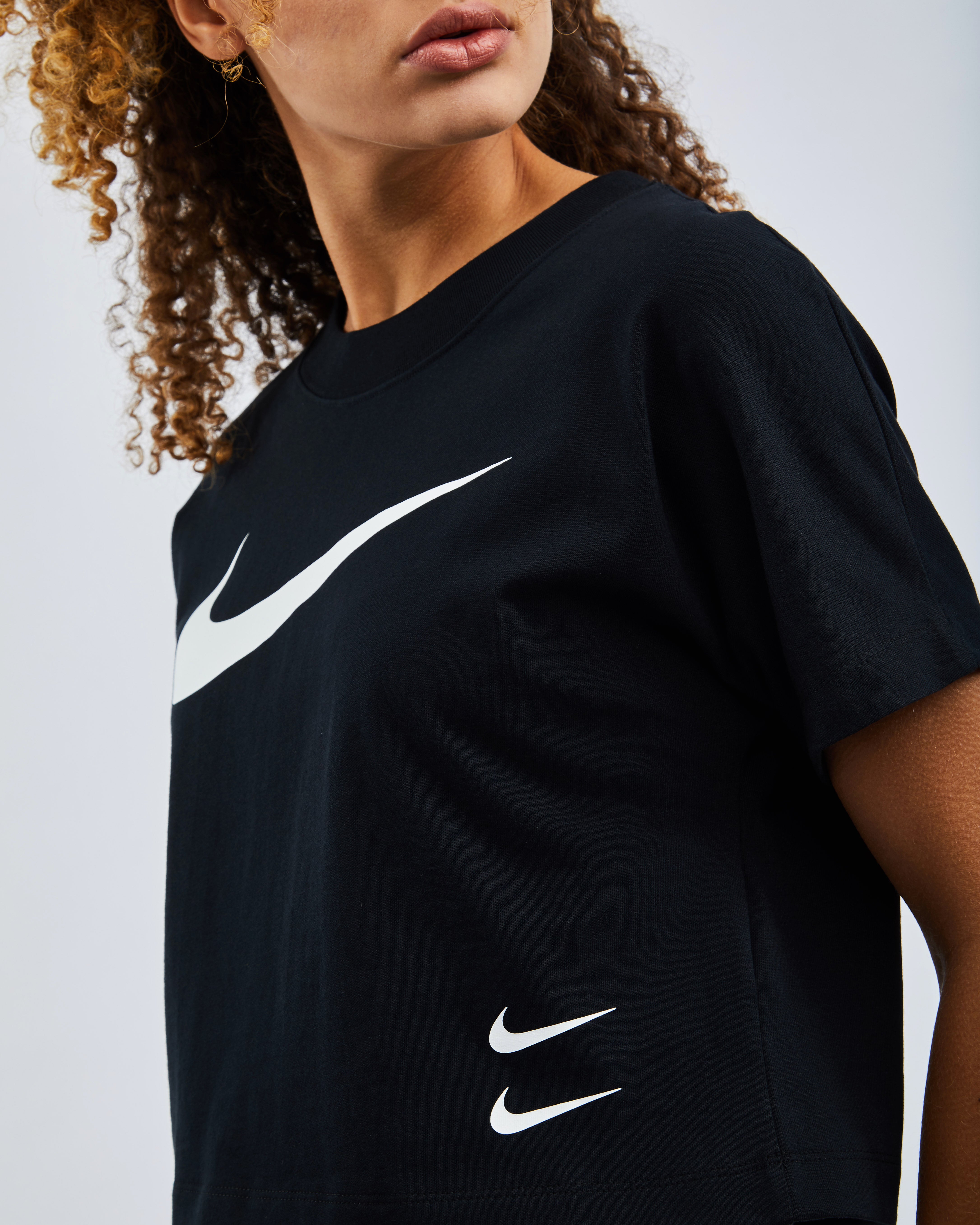 nike swoosh t shirt women's