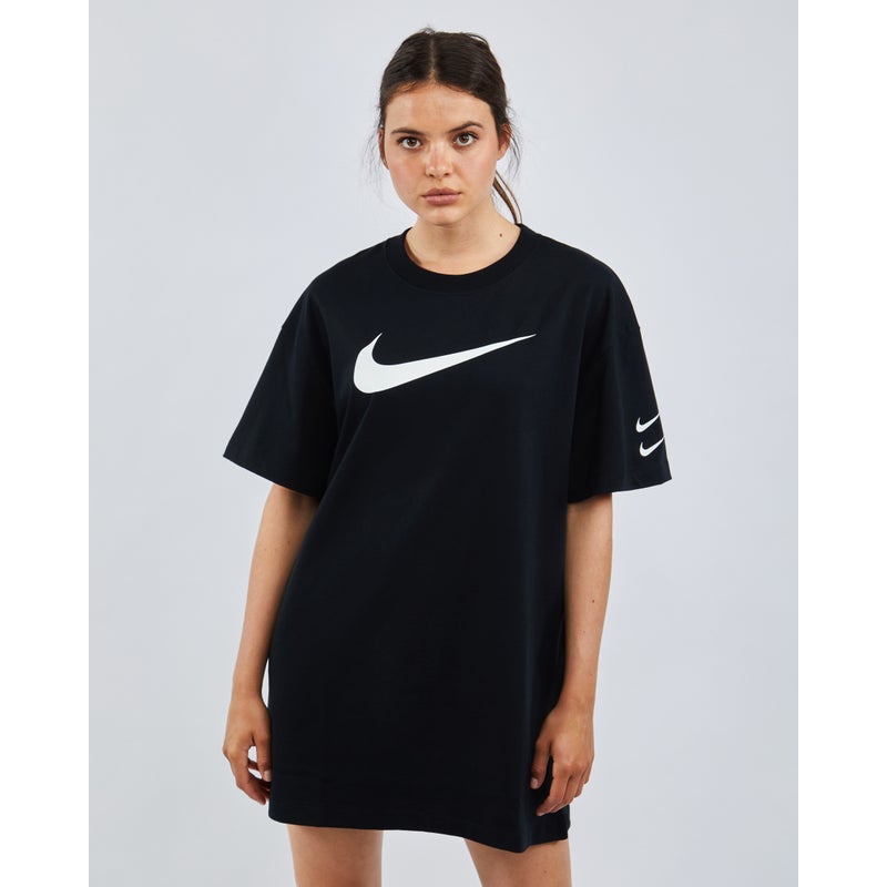 Nike Swoosh