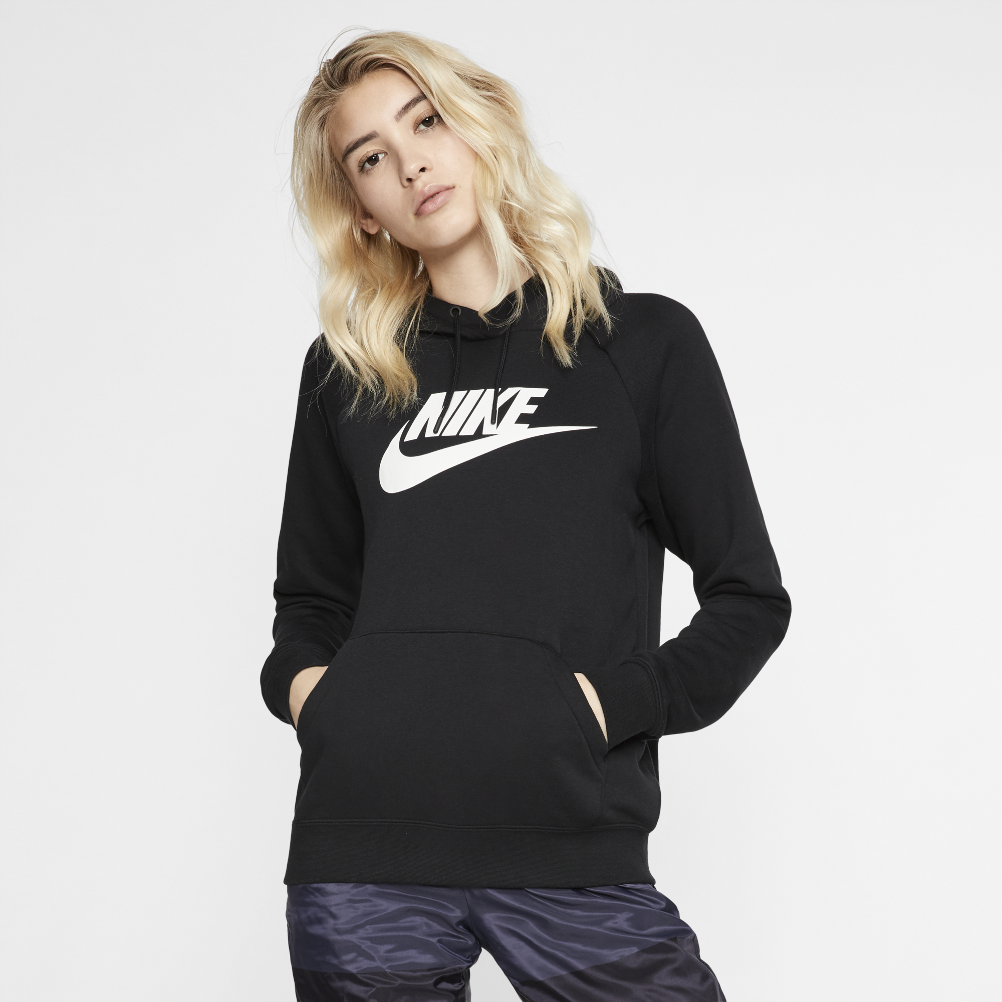 nike hoodie womens foot locker