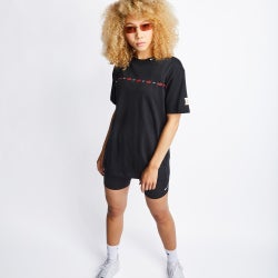 Women T-Shirts - Nike Swoosh Shortsleeve - Black-Black