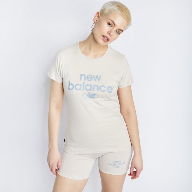 Image of New Balance Essentials - Donna T-shirts