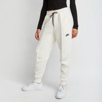 Tech Fleece Grade School Pants (Black)