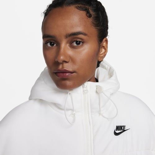 Nike white puffer hotsell