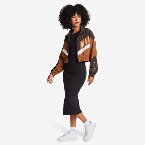 Nike women's sportswear woven jacket hot sale