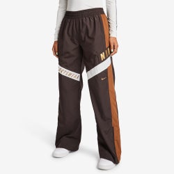 Damen Hosen - Nike Sportswear - Velvet Brown-Lt British Tan-Sa