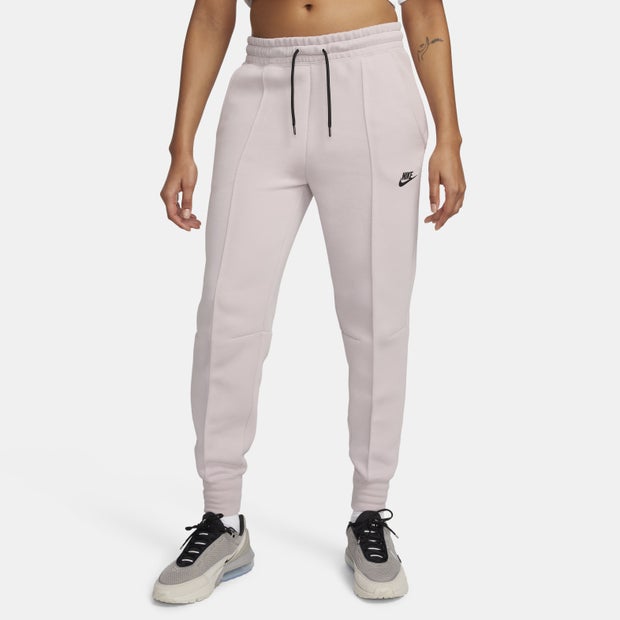 Nike Tech Fleece - Women Pants