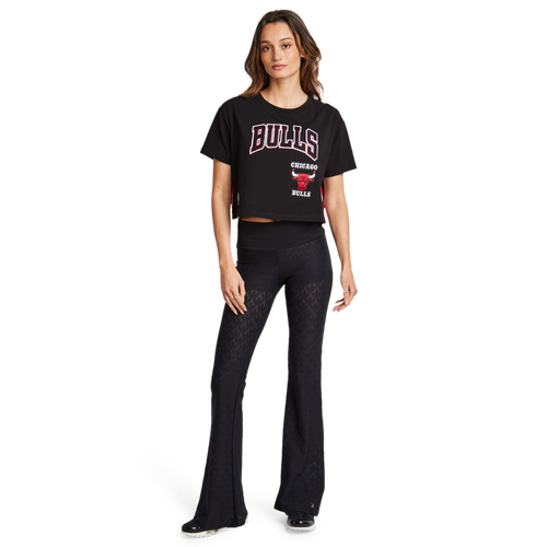 Pro Standard Retro Classic Bulls Boxy - Image 2 of 4 Enlarged Image