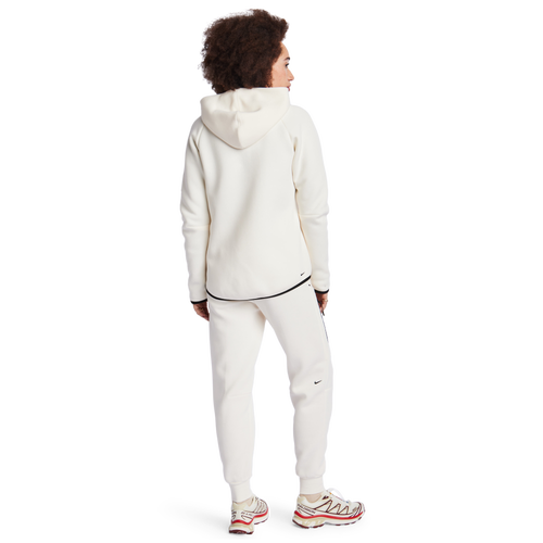 Nike Tech Fleece - Image 3 of 4 Enlarged Image