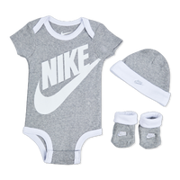 Nike on sale crib set