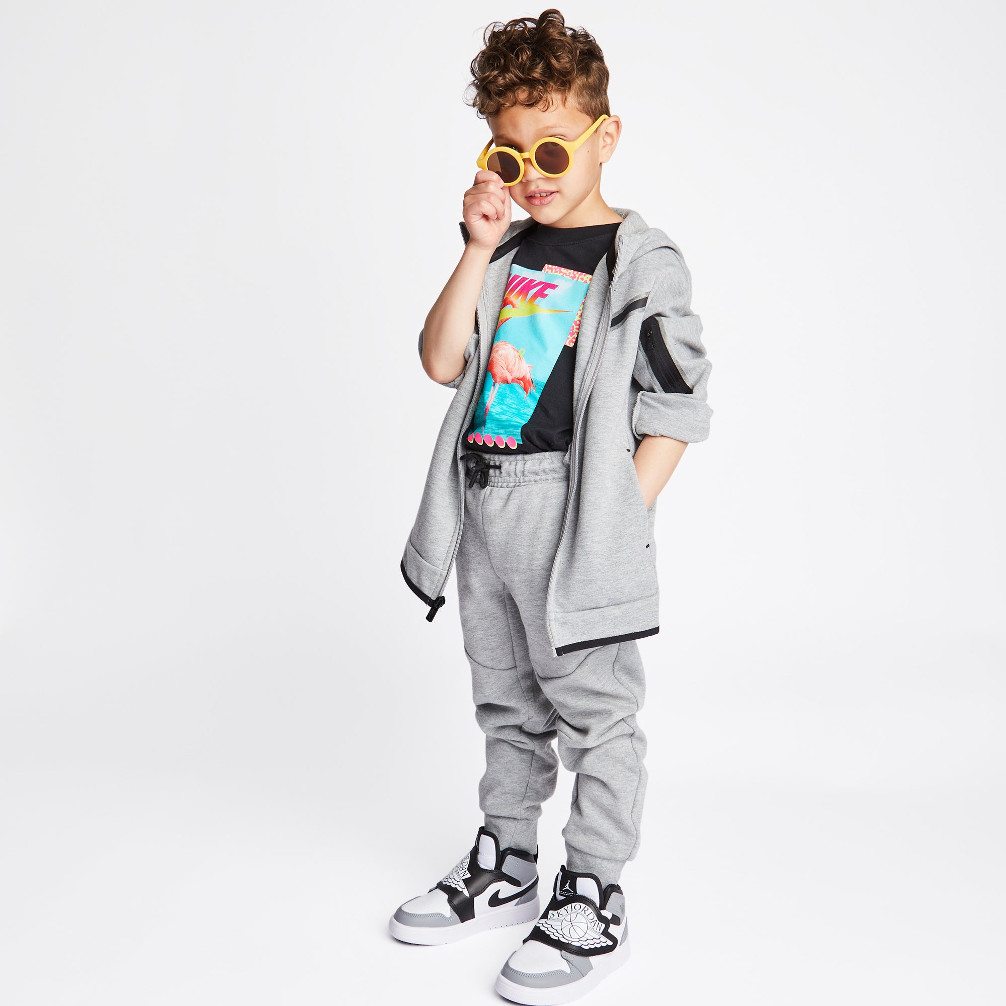 jordan tech fleece pants