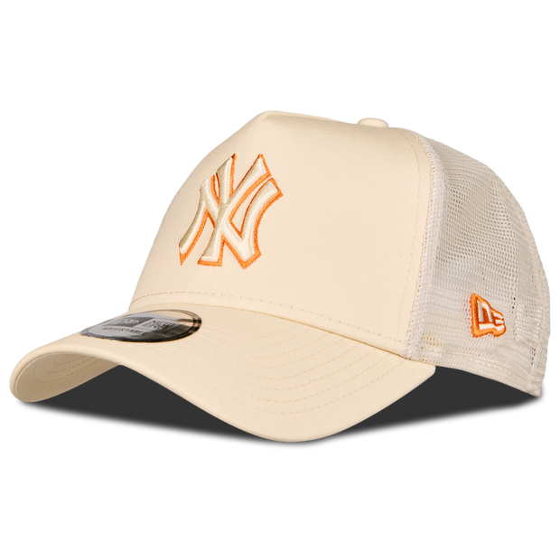 New Era Unisex Trucker - Beige - One Size - Beige - Size: One Size