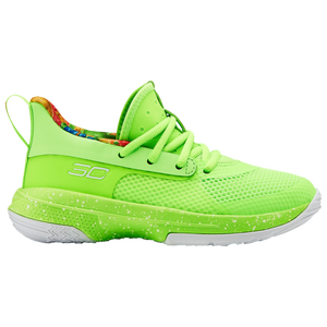 boys green basketball shoes