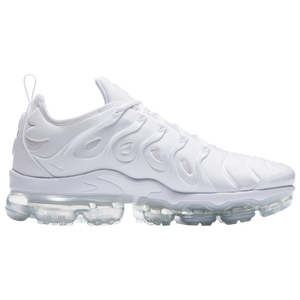 white vapormax plus